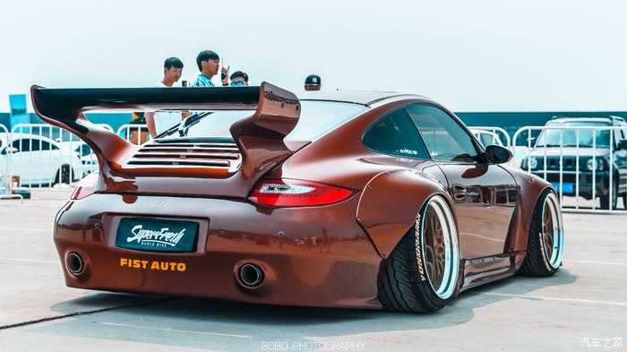 PORSCHE High Performance Air Struts